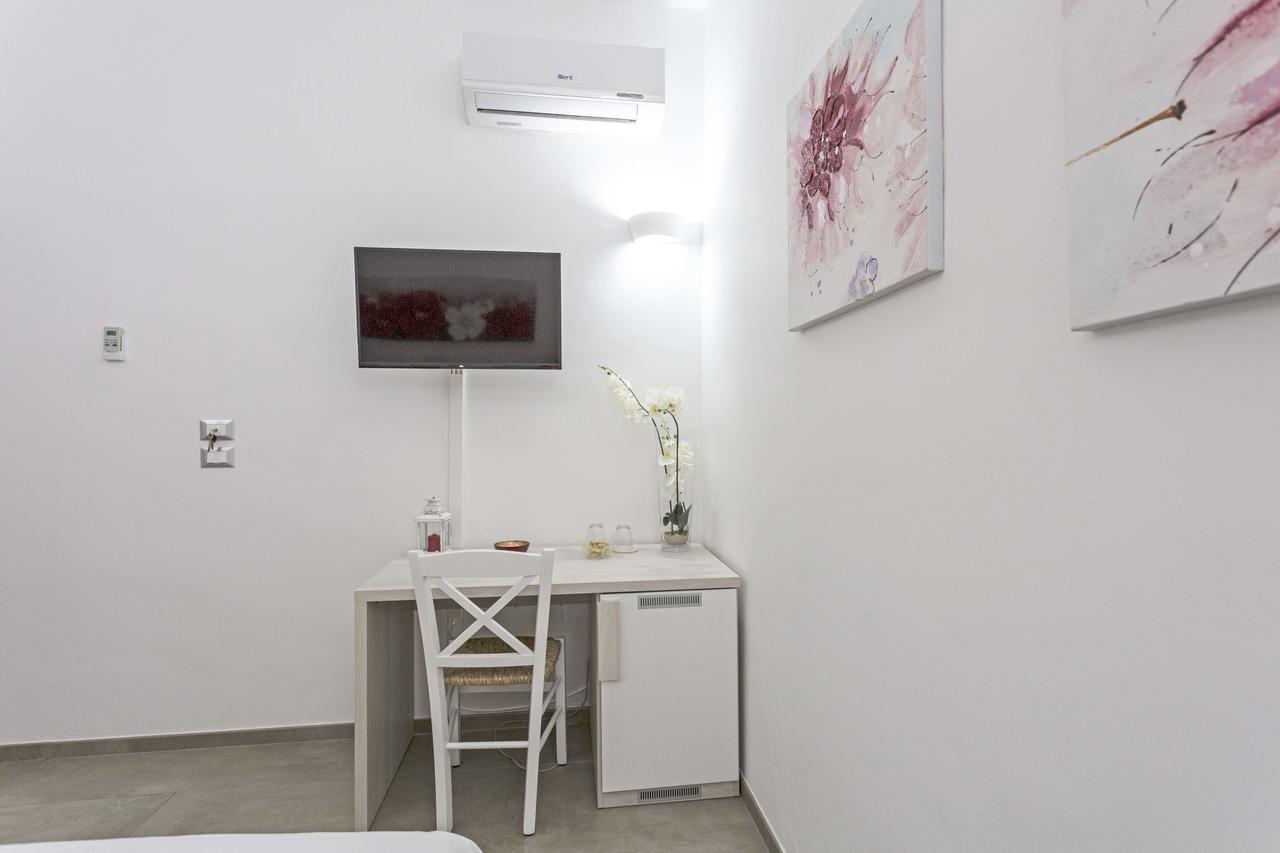La Loggia Dei Rayno Bed and Breakfast Lecce Buitenkant foto