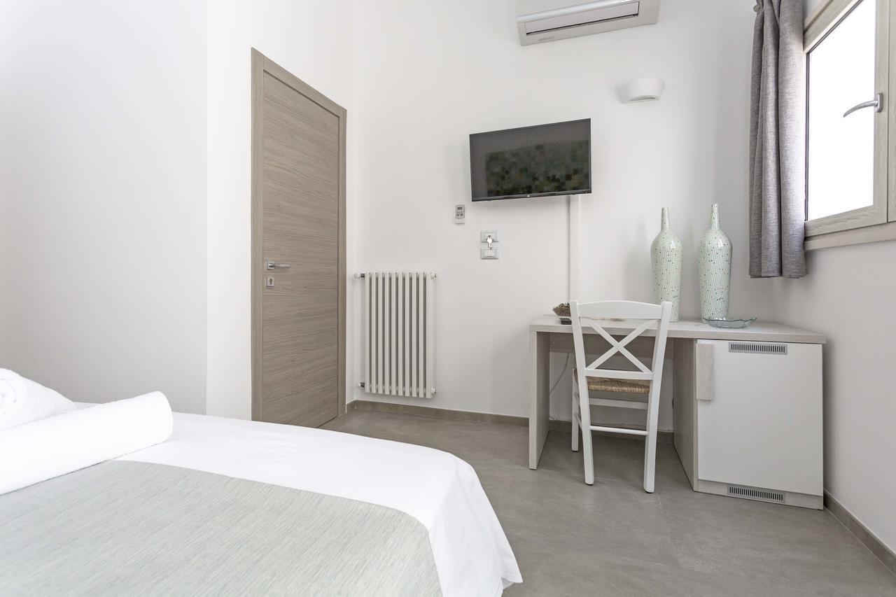 La Loggia Dei Rayno Bed and Breakfast Lecce Buitenkant foto